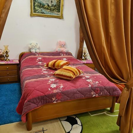 Villa George Néa Mákri Esterno foto