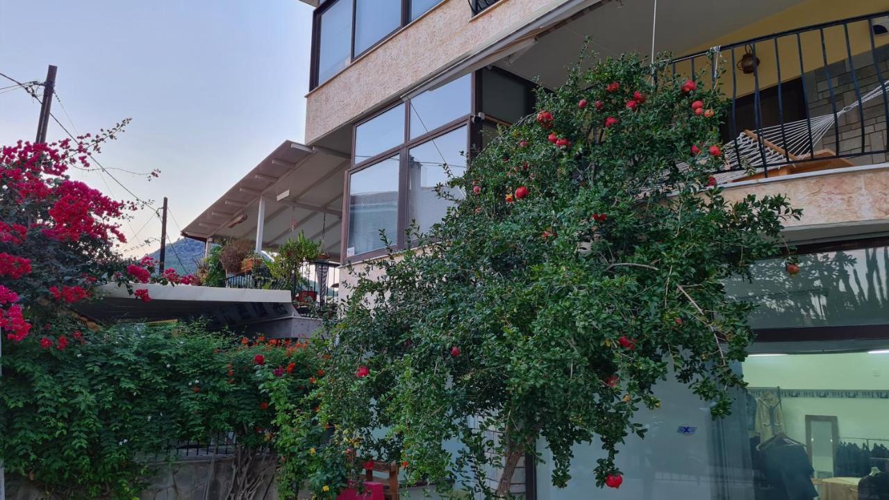 Villa George Néa Mákri Esterno foto