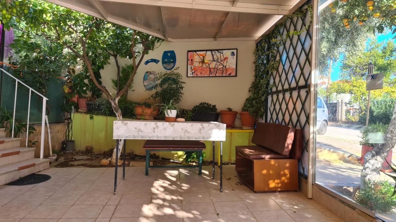 Villa George Néa Mákri Esterno foto