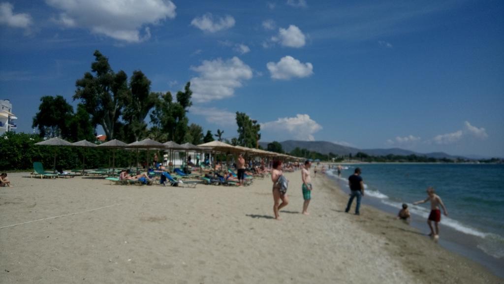 Villa George Néa Mákri Esterno foto