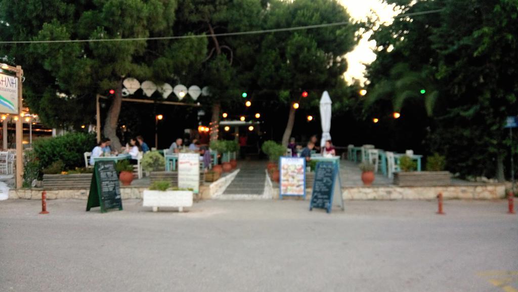 Villa George Néa Mákri Esterno foto
