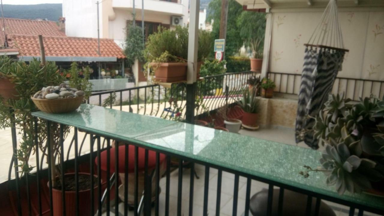 Villa George Néa Mákri Esterno foto